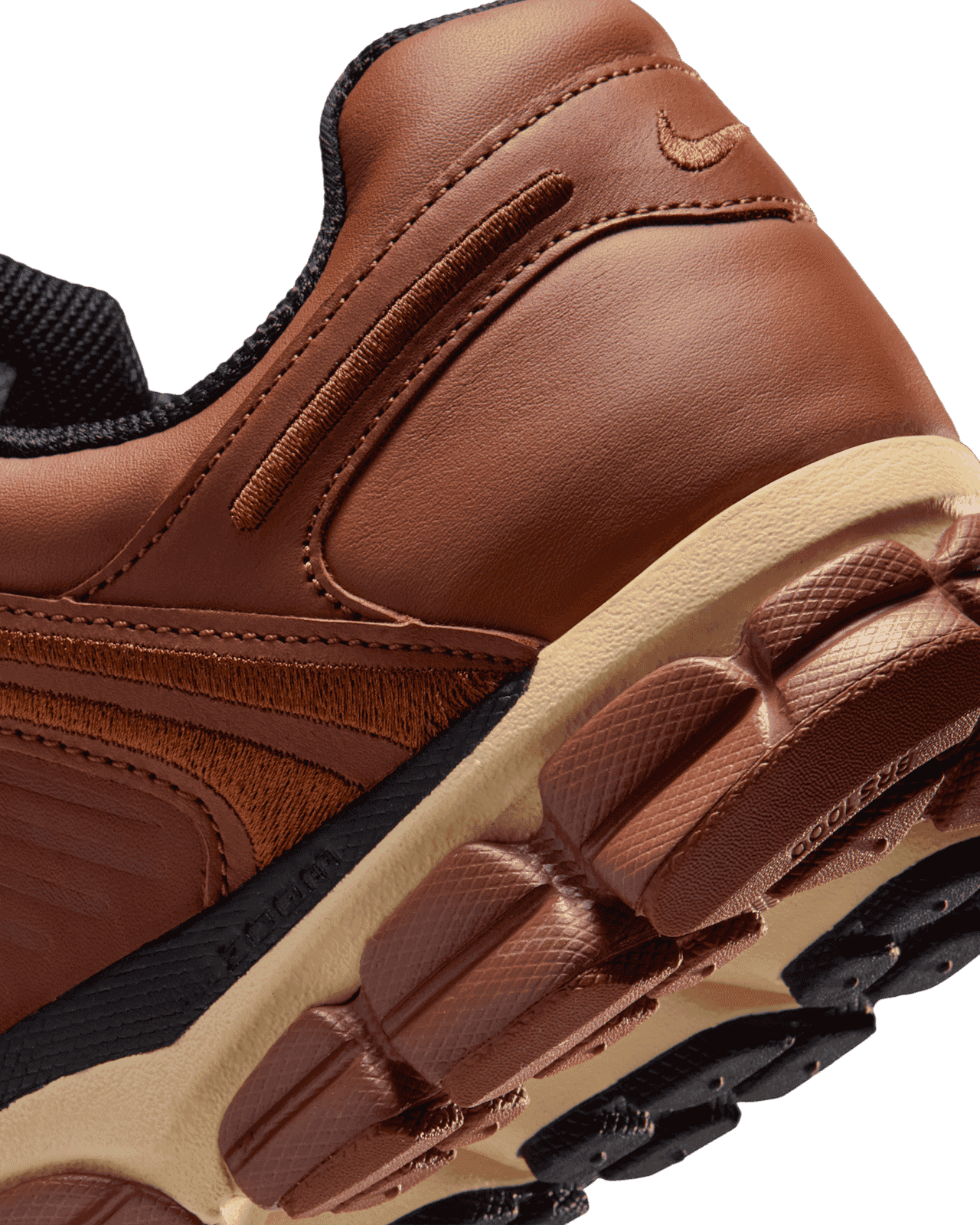 Nike Zoom Vomero 5 Swooshless Pony/Sail