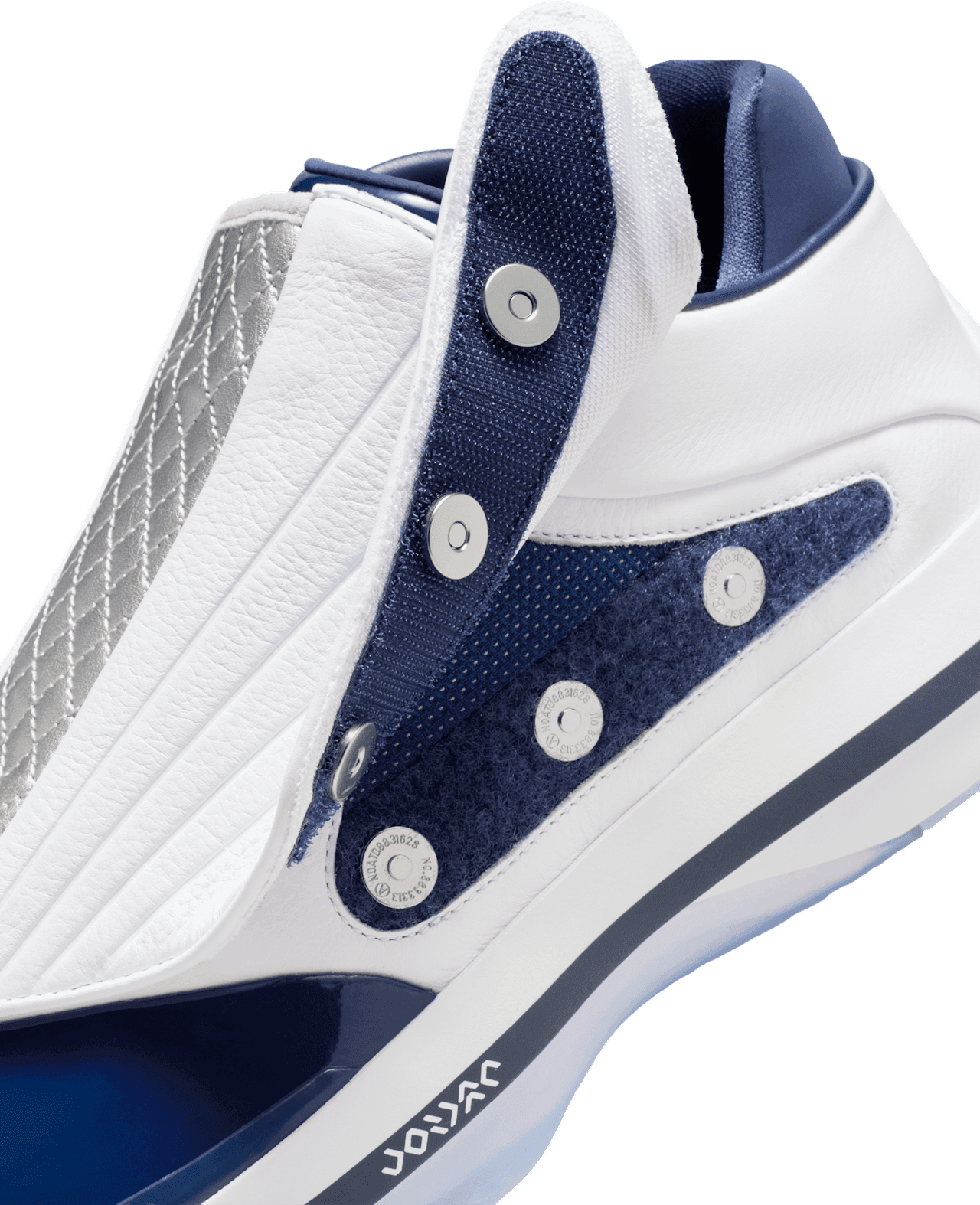 Jordan 40-16 White/Midnight Navy