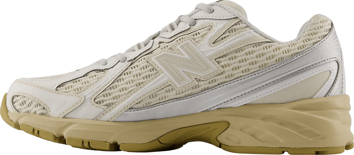 New Balance 740 Linen