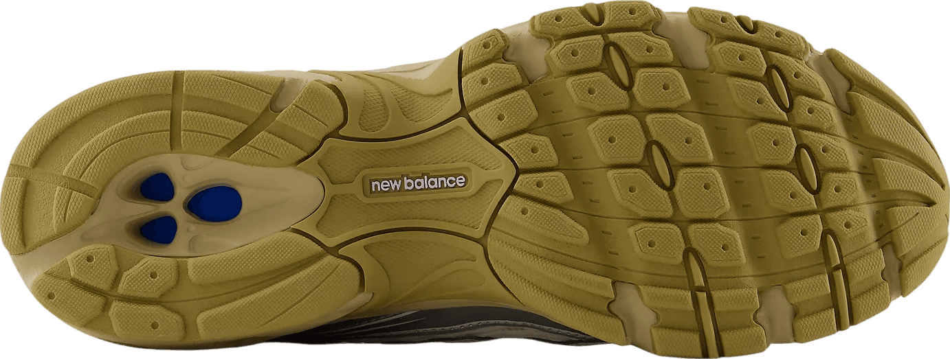 New Balance 740 Linen